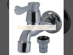 Стенный ванный кран с латуниным корпусом и противобрызгивающими двумя режимами выхода воды